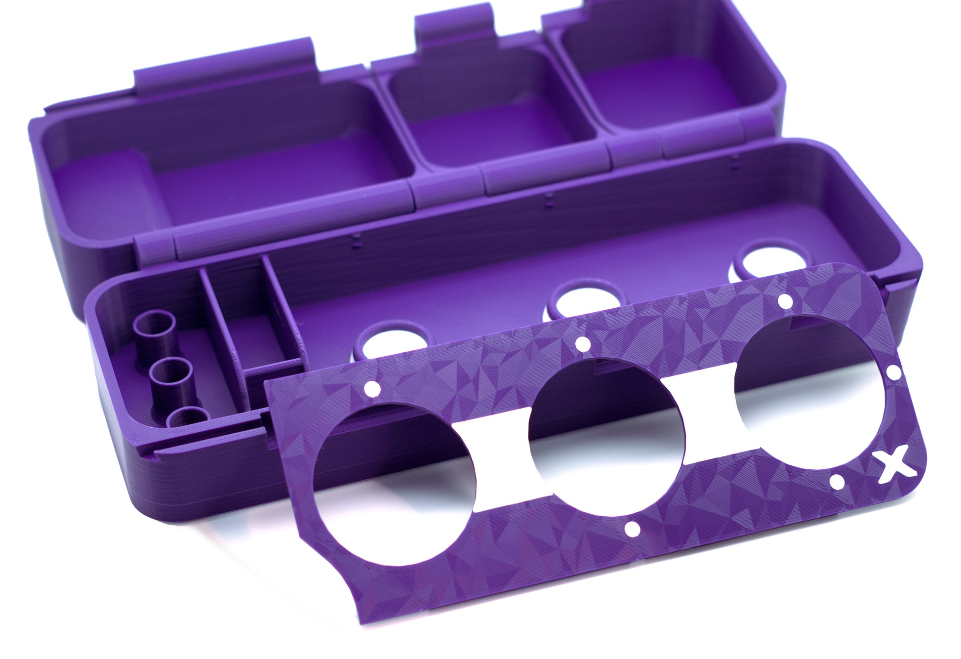 The tray is showing that it is removable in the Slam Shell EX deck box. Shown in the Purple and white color combination